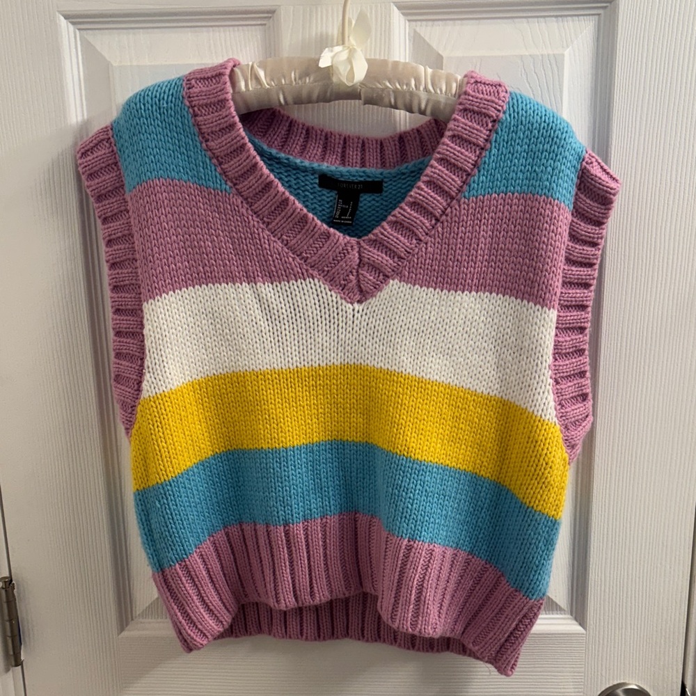 Forever 21 Colorful Striped Women's Sweater Vest Super Sweet! Small